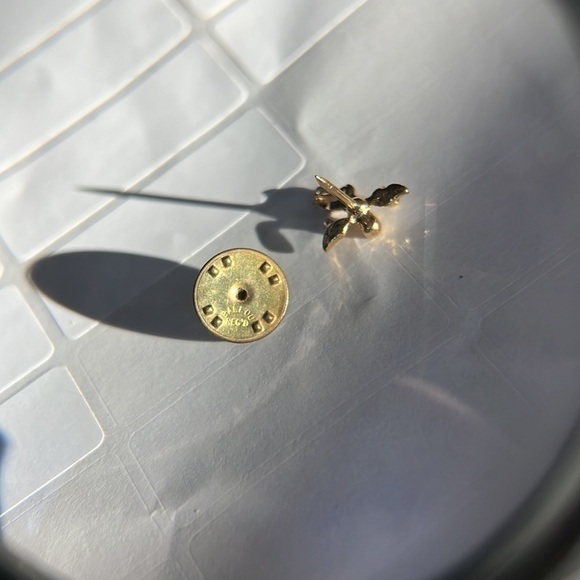 Angel pin 10k gold plated Angel lapel Pin by Ballou Regg’d.Excellent condition - Picture 8 of 9